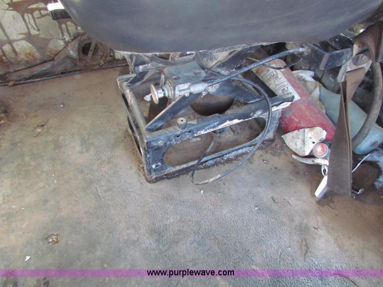 image for item E8298 1985 Ag-Chem Big A 4500 floater