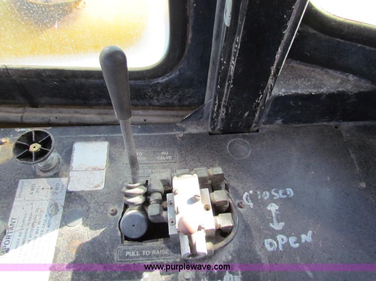 image for item E8298 1985 Ag-Chem Big A 4500 floater