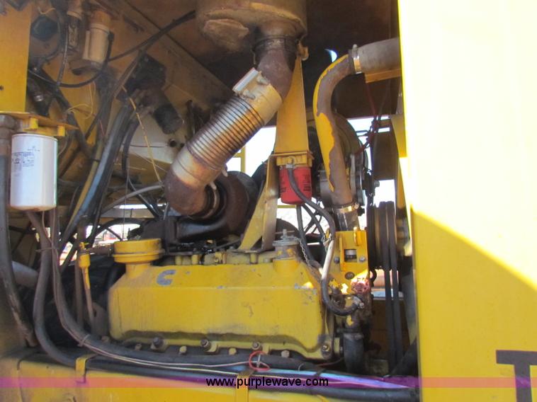 image for item E8298 1985 Ag-Chem Big A 4500 floater