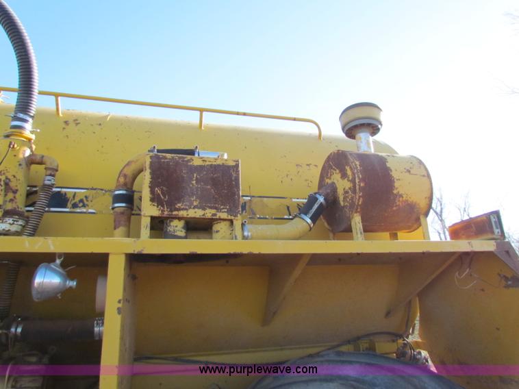 image for item E8298 1985 Ag-Chem Big A 4500 floater