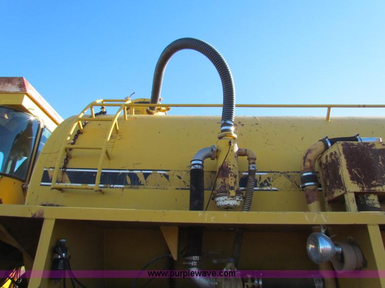 image for item E8298 1985 Ag-Chem Big A 4500 floater