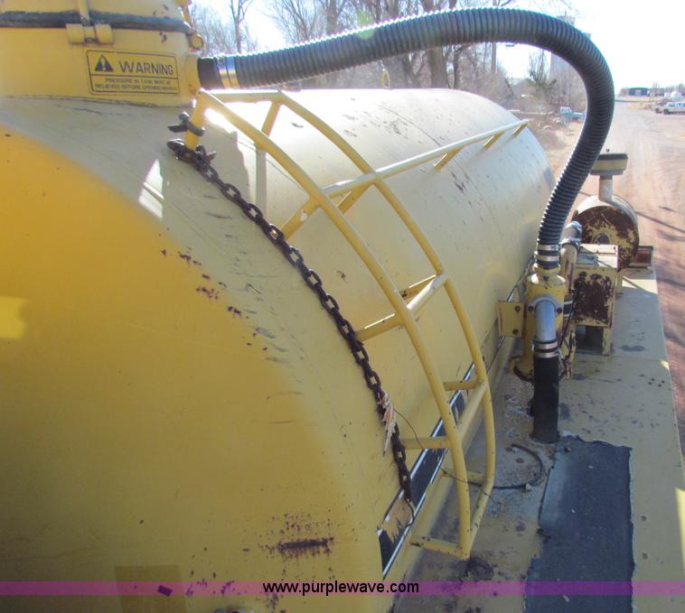 image for item E8298 1985 Ag-Chem Big A 4500 floater