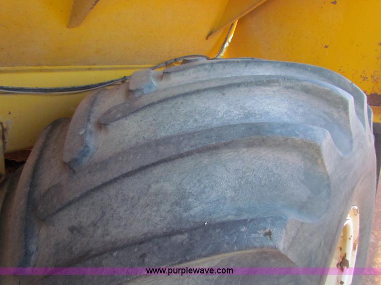 image for item E8298 1985 Ag-Chem Big A 4500 floater