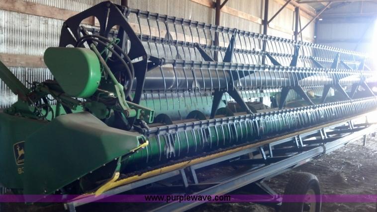 image for item E8357 1998 John Deere 930 flex head header