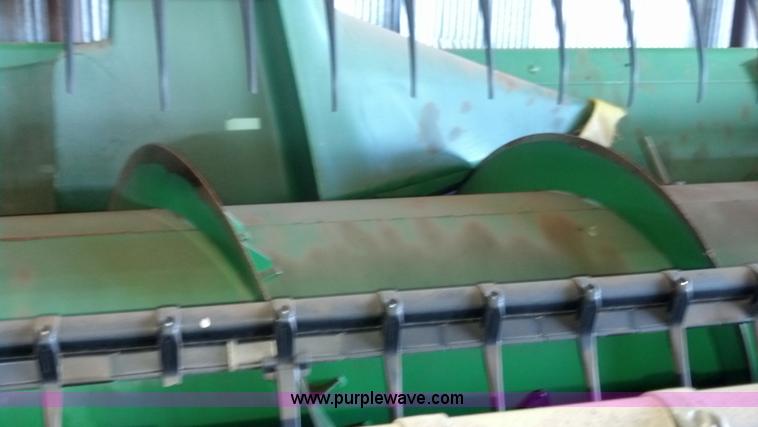 image for item E8357 1998 John Deere 930 flex head header