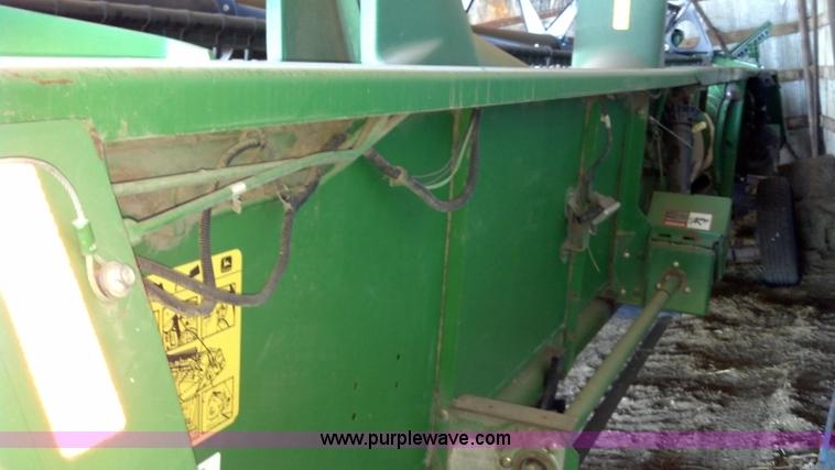 image for item E8357 1998 John Deere 930 flex head header