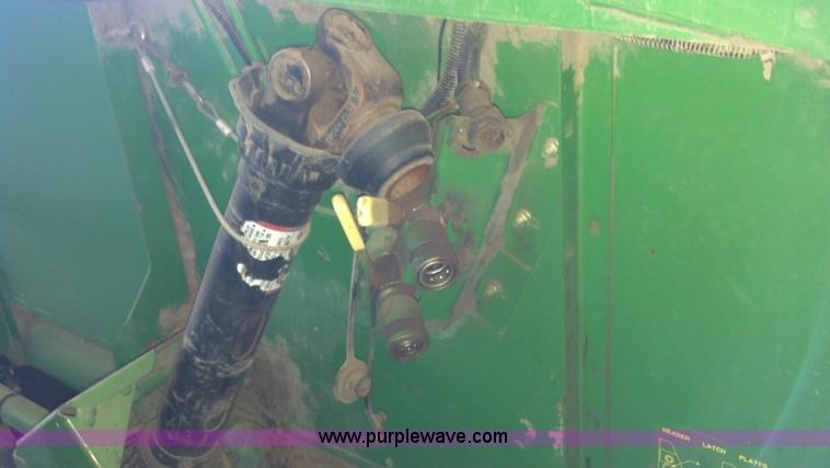 image for item E8357 1998 John Deere 930 flex head header