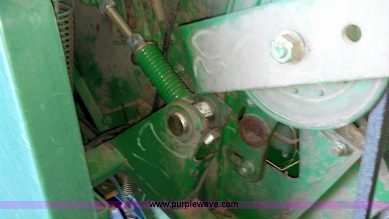 image for item E8357 1998 John Deere 930 flex head header