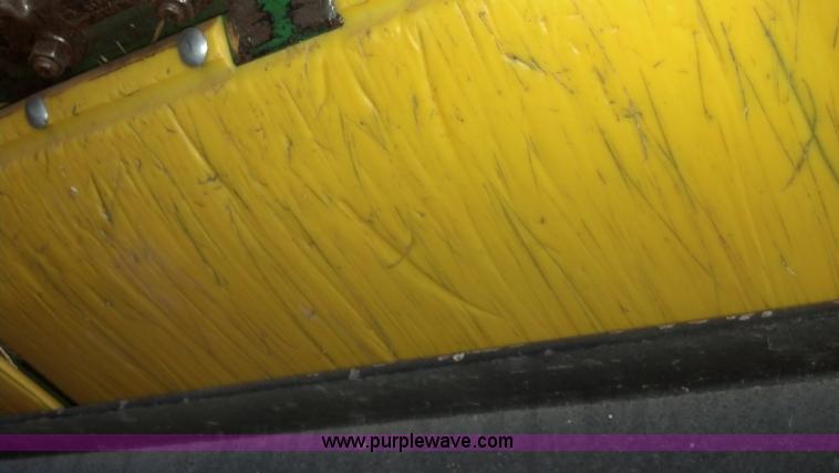 image for item E8357 1998 John Deere 930 flex head header