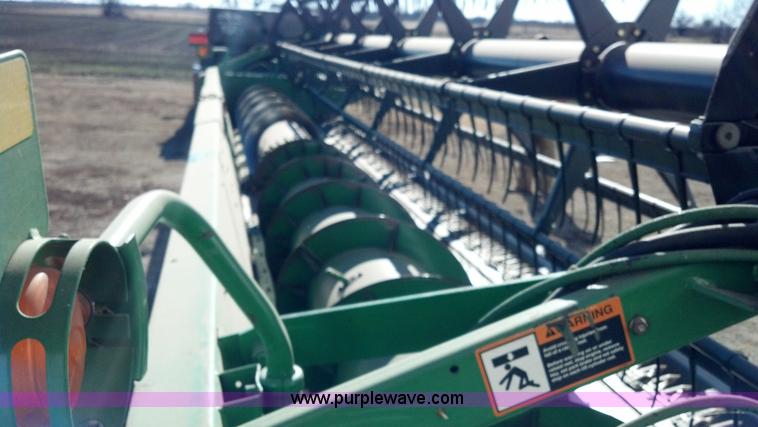 image for item E8358 2002 John Deere 930F flex head