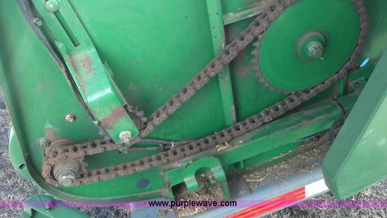 image for item E8358 2002 John Deere 930F flex head