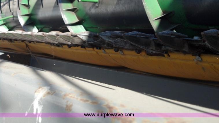 image for item E8358 2002 John Deere 930F flex head