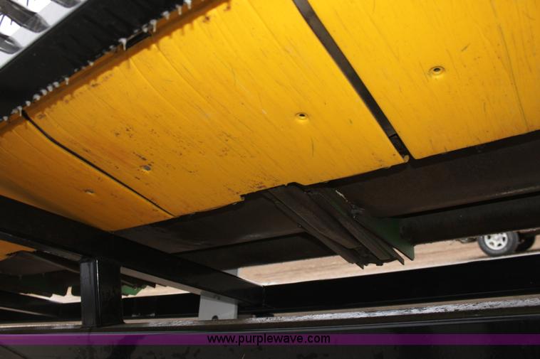 image for item E8378 John Deere 930 Contour Master 30' flex head