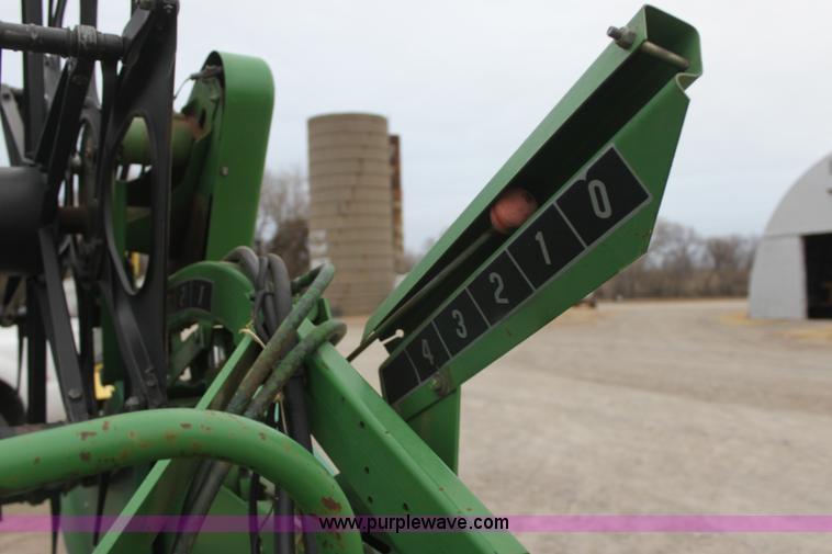 image for item E8378 John Deere 930 Contour Master 30' flex head