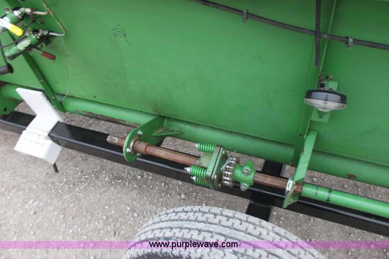 image for item E8378 John Deere 930 Contour Master 30' flex head