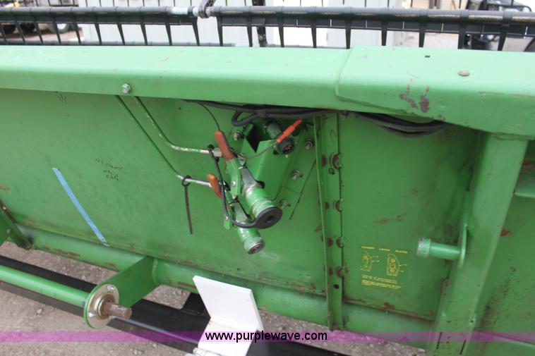 image for item E8378 John Deere 930 Contour Master 30' flex head
