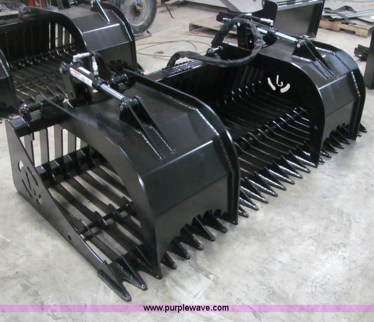 image for item F5895 84" skid steer skeleton rock grapple bucket