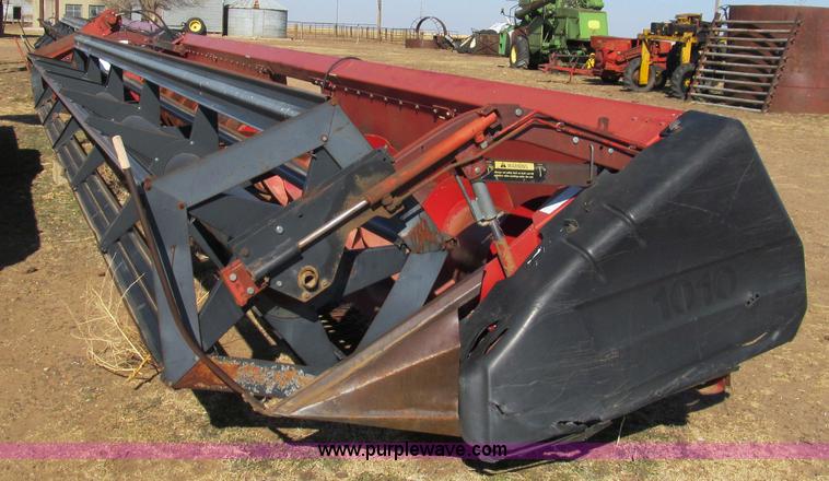 image for item G5592 1992 Case IH 1010 30' header