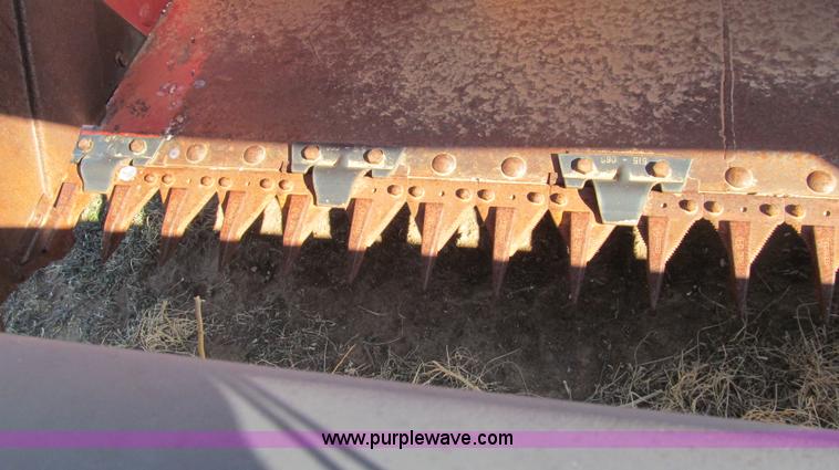 image for item G5592 1992 Case IH 1010 30' header
