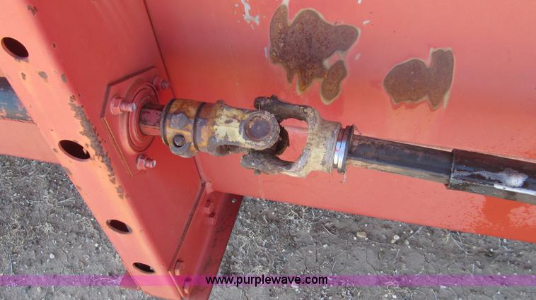 image for item G5592 1992 Case IH 1010 30' header