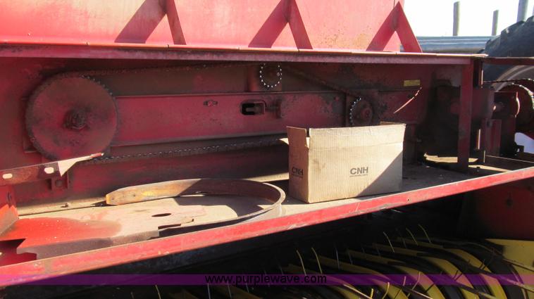 image for item G5593 New Holland 278 small square baler