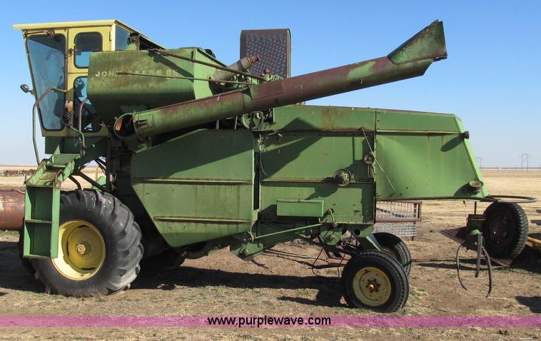 image for item G5594 John Deere 95 combine