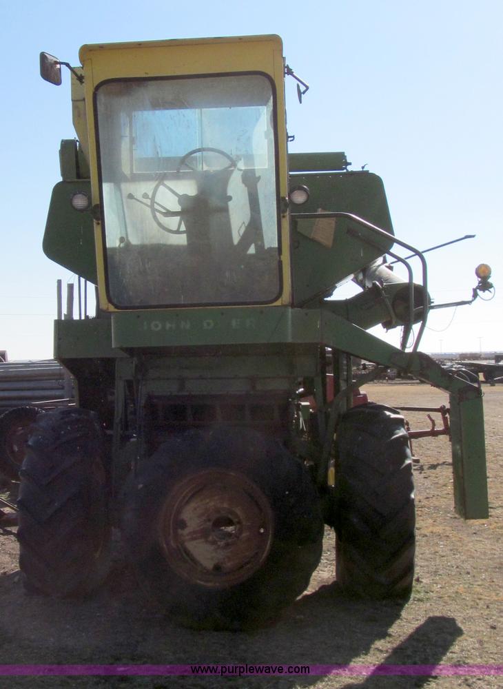 image for item G5594 John Deere 95 combine