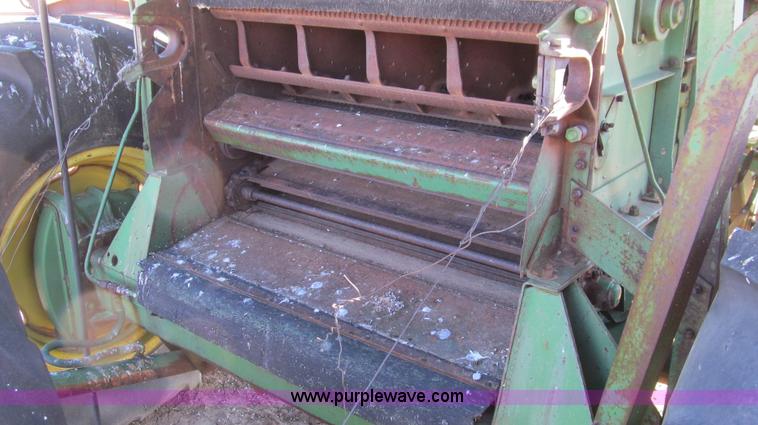 image for item G5594 John Deere 95 combine