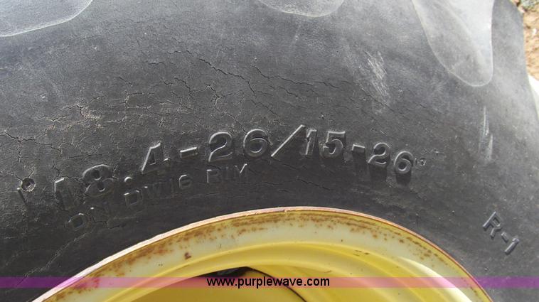 image for item G5594 John Deere 95 combine