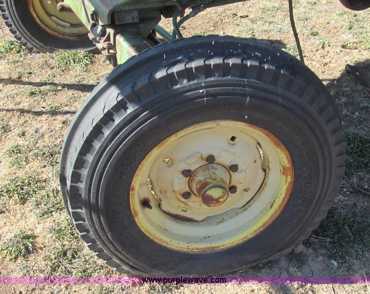 image for item G5594 John Deere 95 combine