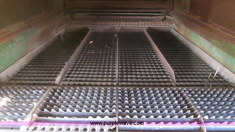 image for item G5594 John Deere 95 combine