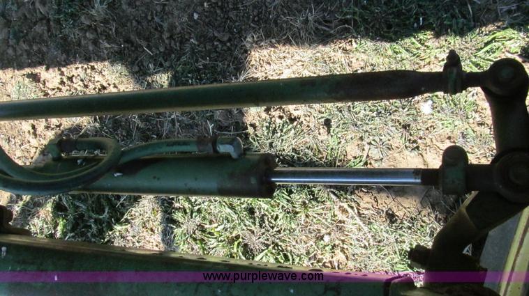 image for item G5594 John Deere 95 combine