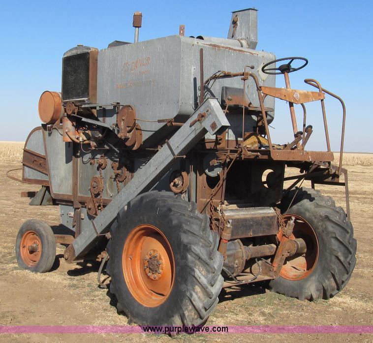 image for item G5595 Allis Chalmers R Gleaner Baldwin combine