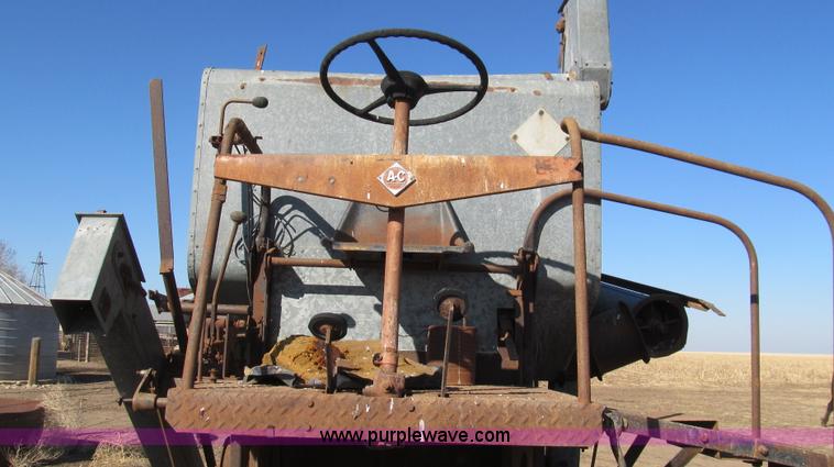 image for item G5595 Allis Chalmers R Gleaner Baldwin combine