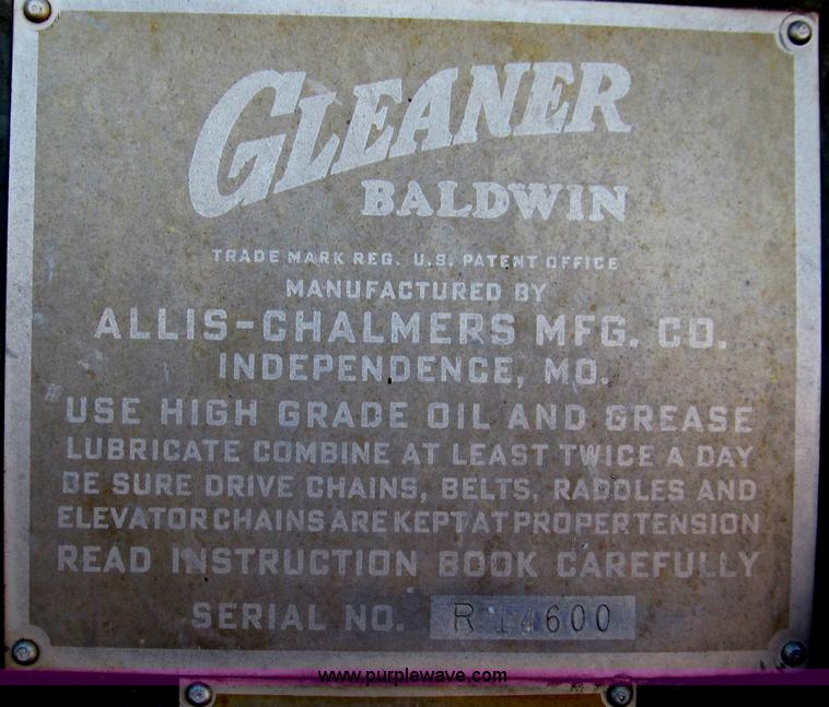 image for item G5595 Allis Chalmers R Gleaner Baldwin combine