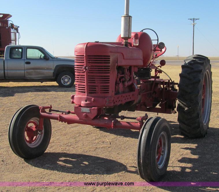 image for item G5596 International Harvester McCormick Farmall M tractor