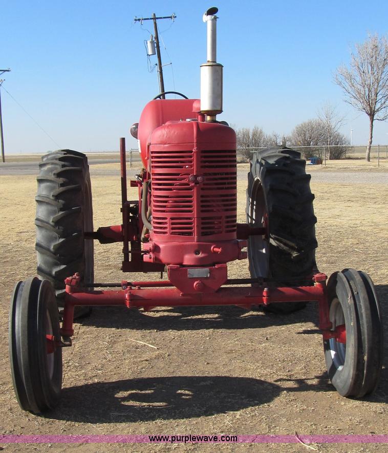 image for item G5596 International Harvester McCormick Farmall M tractor