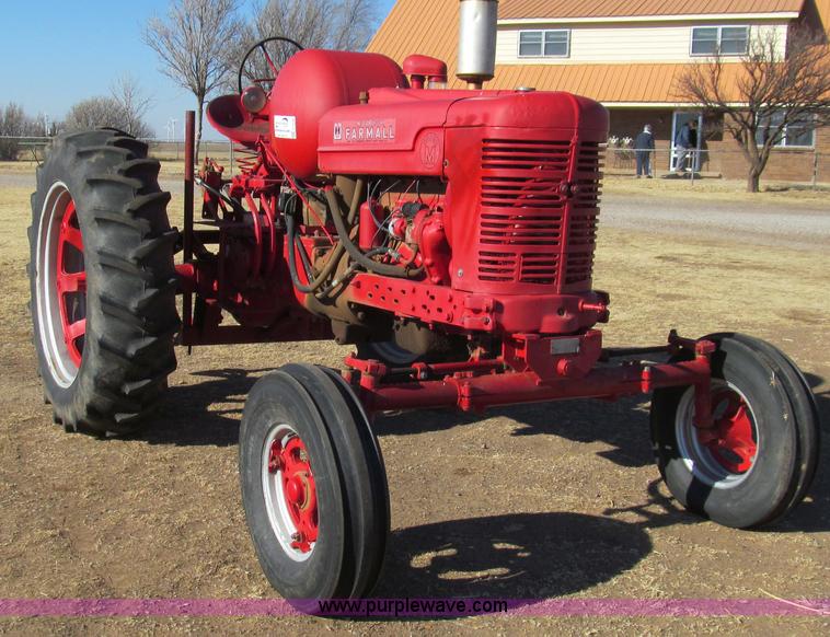 image for item G5596 International Harvester McCormick Farmall M tractor