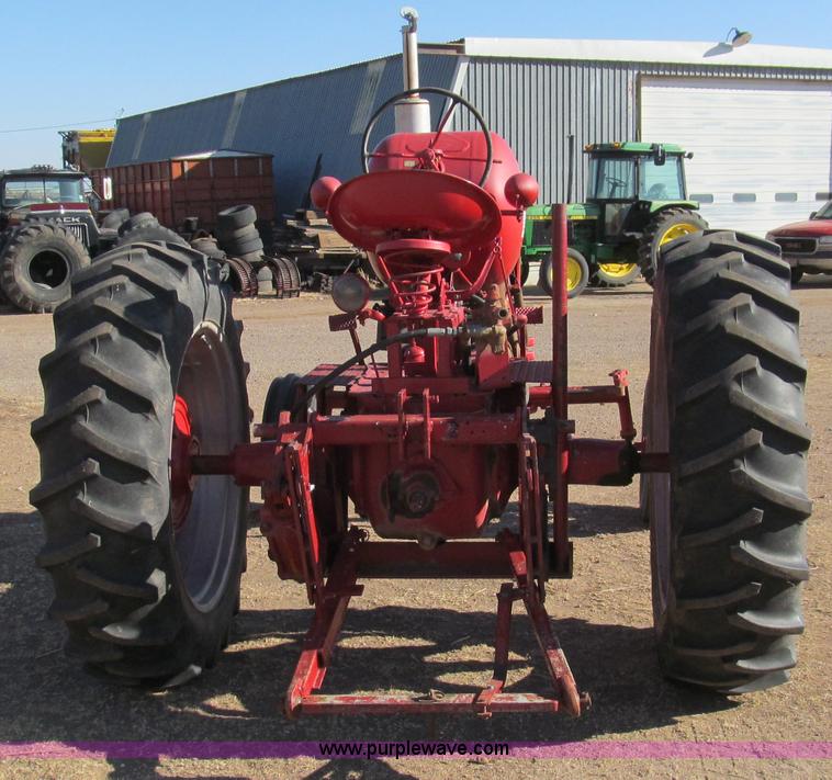 image for item G5596 International Harvester McCormick Farmall M tractor