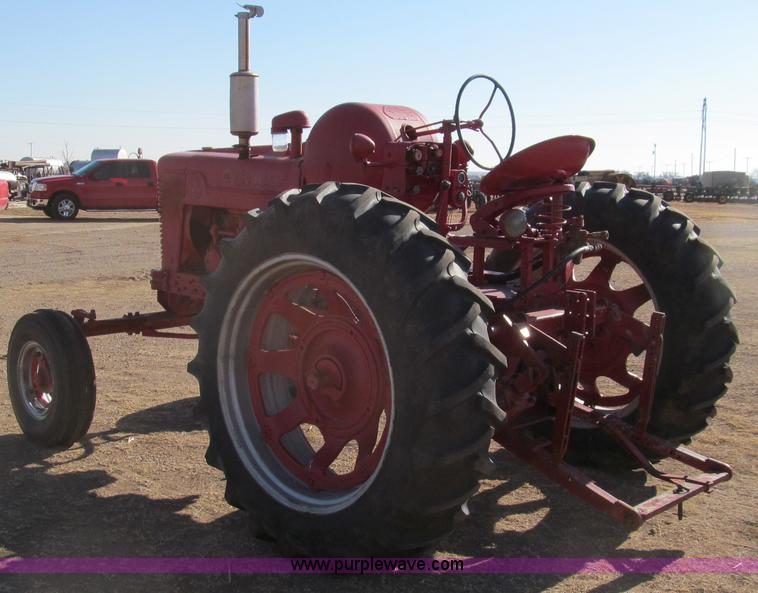 image for item G5596 International Harvester McCormick Farmall M tractor