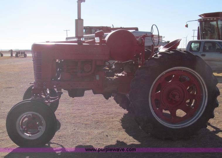 image for item G5596 International Harvester McCormick Farmall M tractor