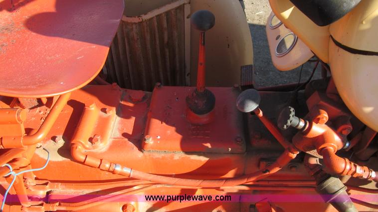 image for item G5597 Case 400 411-B tractor