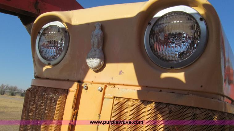 image for item G5597 Case 400 411-B tractor