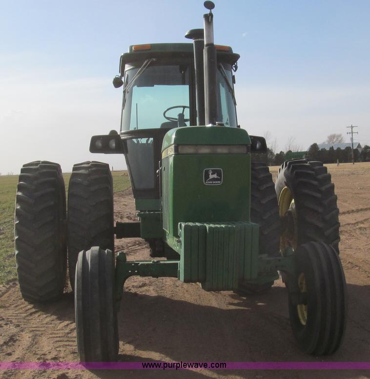 image for item G5627 1988 John Deere 4450 tractor