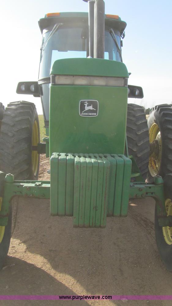 image for item G5627 1988 John Deere 4450 tractor