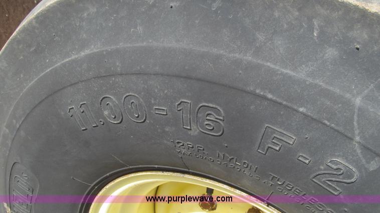 image for item G5627 1988 John Deere 4450 tractor