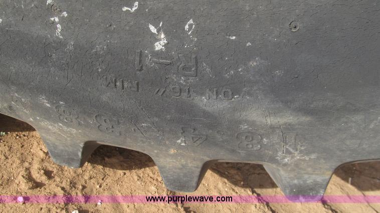 image for item G5627 1988 John Deere 4450 tractor