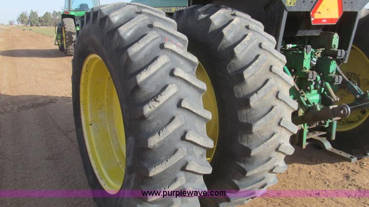 image for item G5627 1988 John Deere 4450 tractor