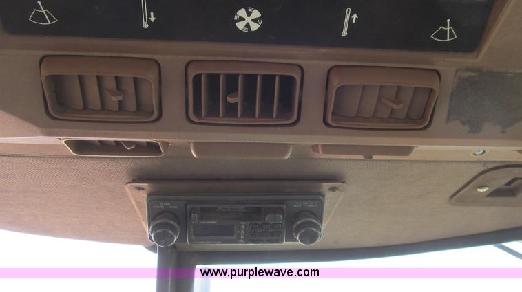 image for item G5627 1988 John Deere 4450 tractor