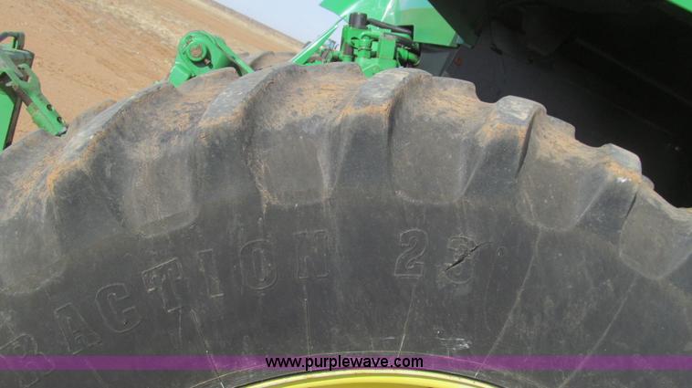 image for item G5628 2002 John Deere 7610 MFWD tractor